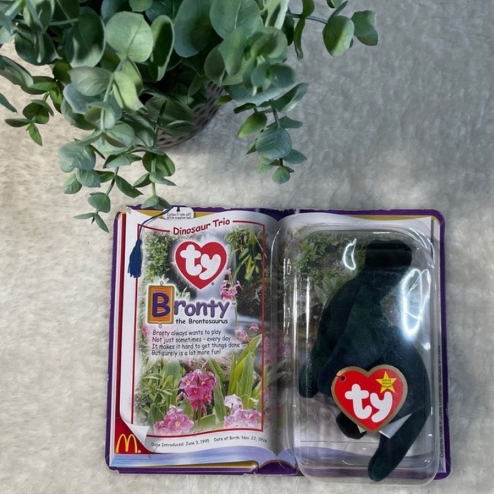 NWT Vintage 1994 Ty Bronty the dinosaur McDonald’s teenie beanie baby rare